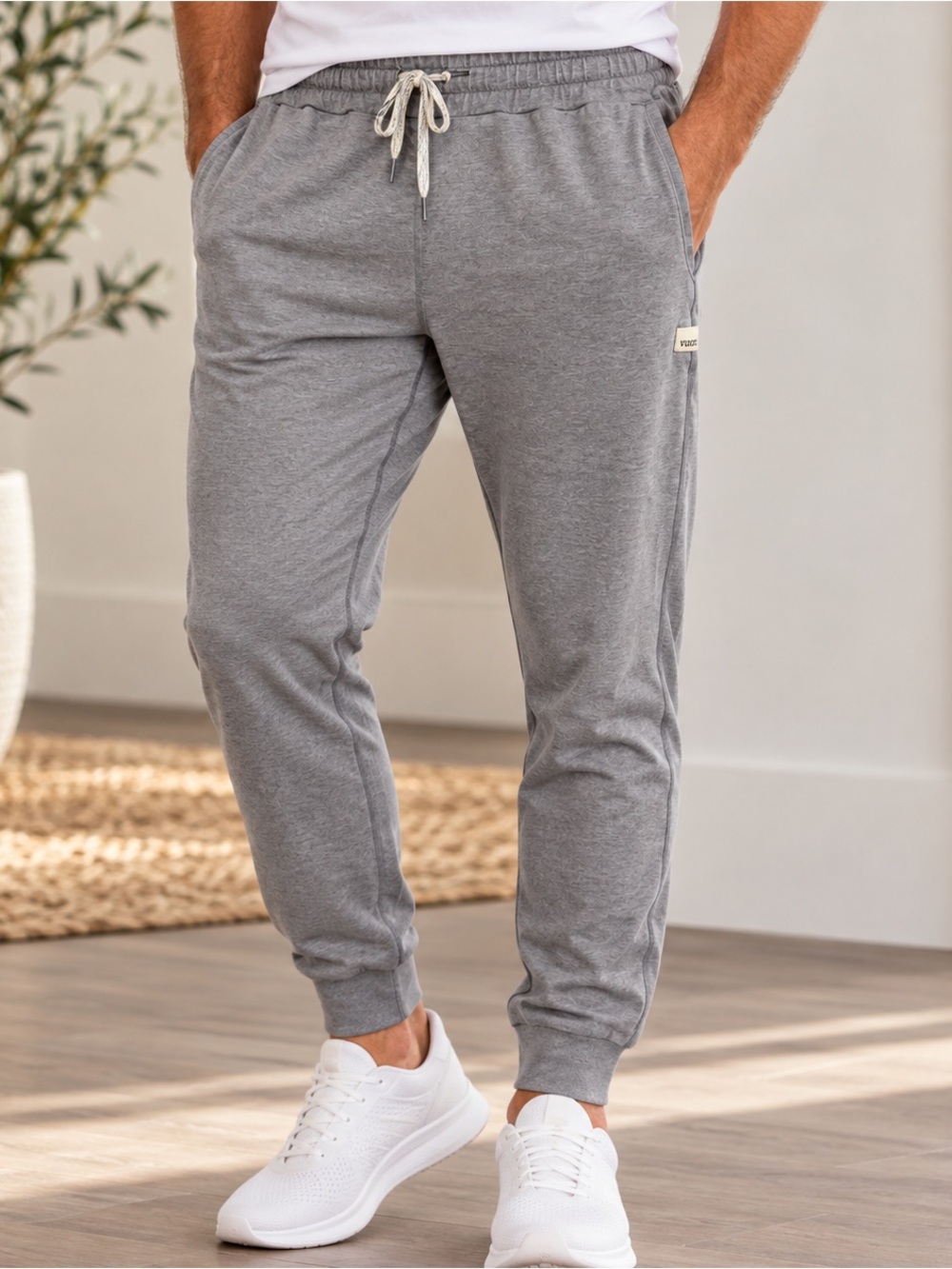 Vuori Men’s Medium Gray Performance Jogger Pants Athletic Stretch Drawstring